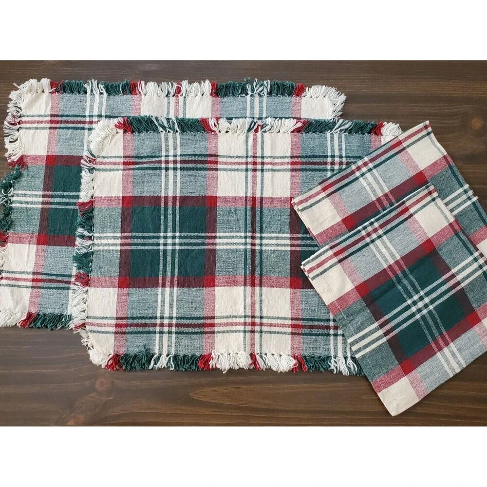 Vintage Plaid Placemats w Napkins 2 sets Red Green Fringe Woven 17x12